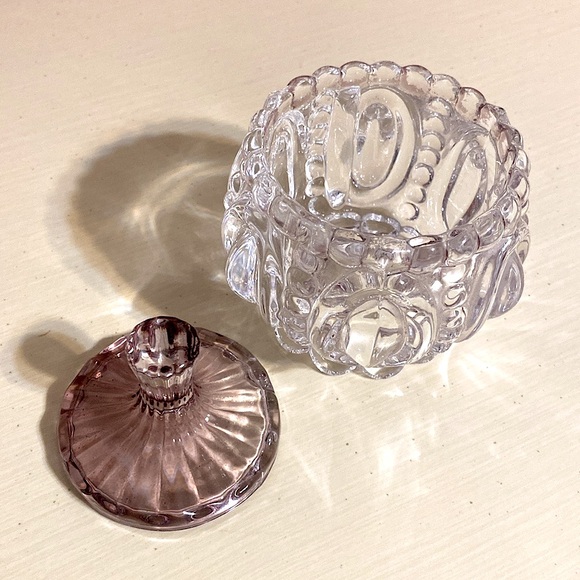 Crystal Lavender Trinket Bowl w Lid - Picture 3 of 4